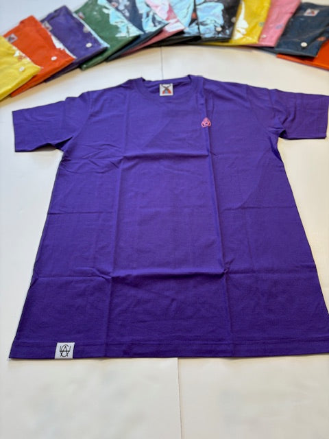 T-Shirt: Purple/Pink Logo Print