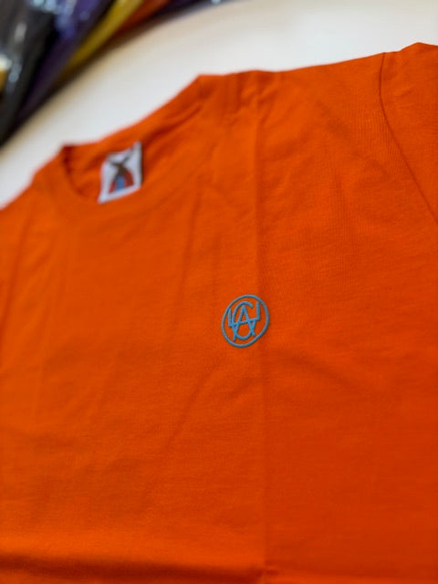 T-Shirt: Orange/SkyBlue Logo Print