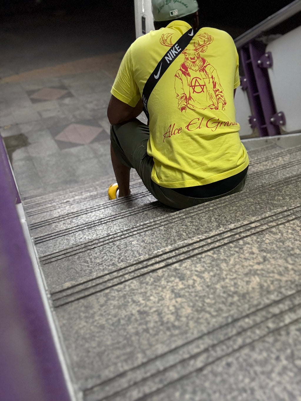 T-Shirt: Yellow/Red Logo Print