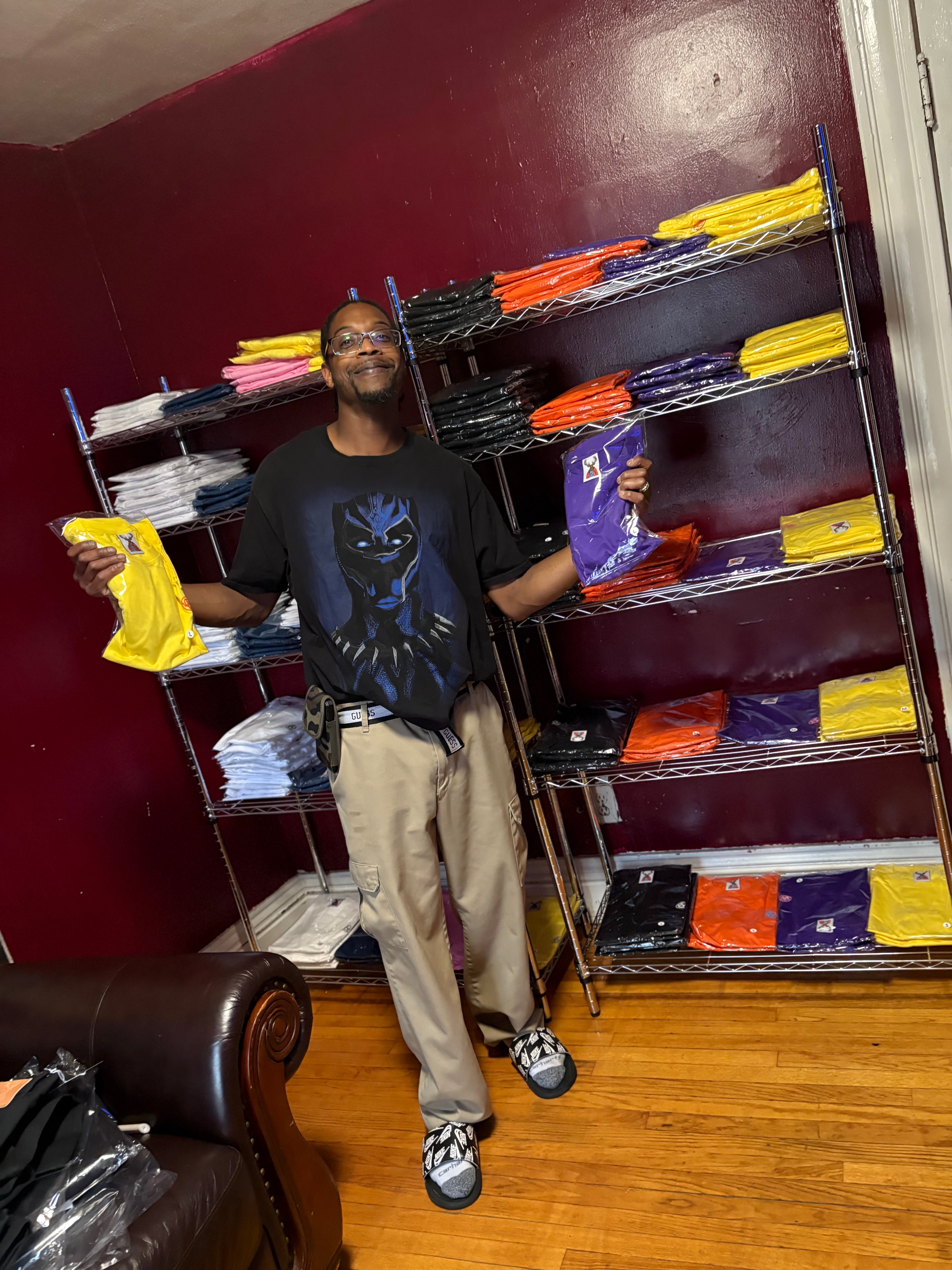 T-Shirt: Yellow/Red Logo Print