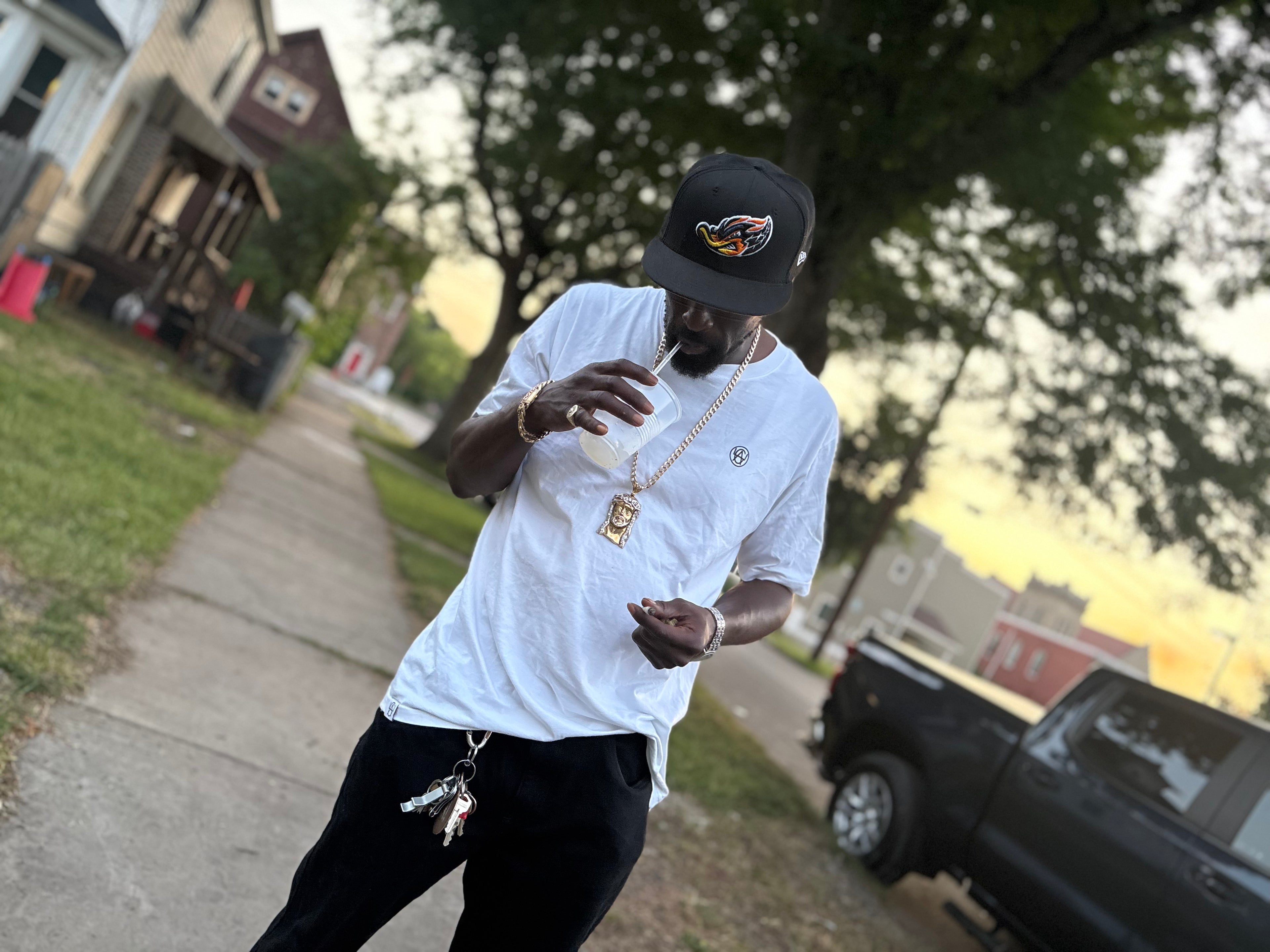 T-Shirt: White/Black Logo Print